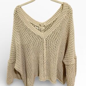 POL Women's V-neck Sweater in Off White - Oversized Size S - Welcome Spring!